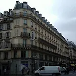 Very French Two Bedroom In The Heart Of Paris